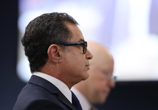 Plano de trabalho da Marinha para Garnier é ‘desarrazoável e inadequado’, diz Moraes