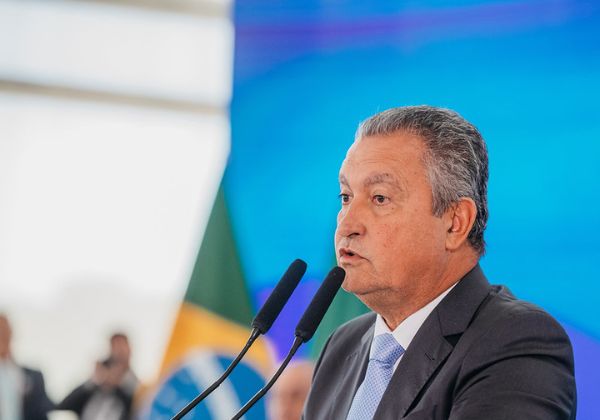 Rui Costa critica indicadores da educação em Salvador e cobra comprometimento da prefeitura