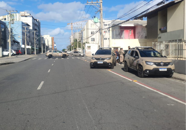 Polícias reforçam operações no Nordeste de Amaralina após criminosos bloquearem a circulação de ônibus