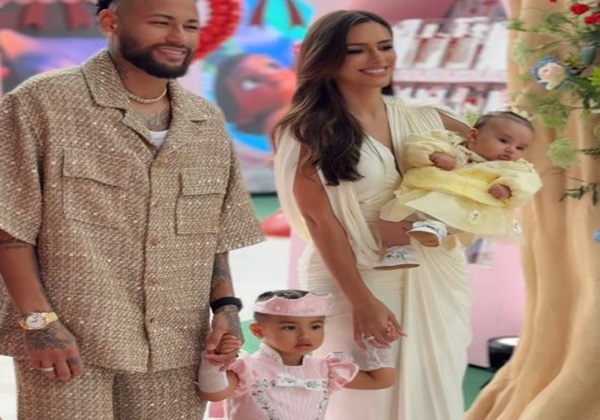 Bruna Biancardi e Neymar comemoram 2 anos de Mavi nesta quinta-feira (2) 
