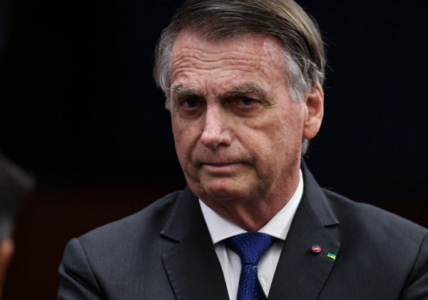 Defesa de Bolsonaro pede a Moraes liberação de telefonemas entre ex-presidente e advogados