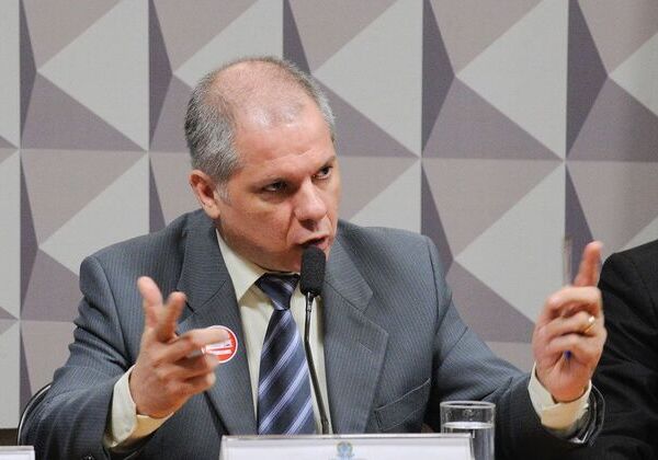 Ex-presidente do INSS, Stefanutto teve movimentação incompatível com renda, diz Coaf