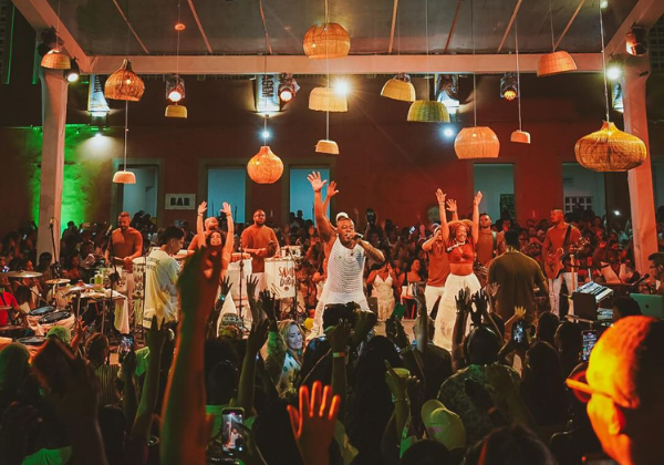 Sambadurras reúne multidão em segunda edição e celebra samba de roda com pegada moderna