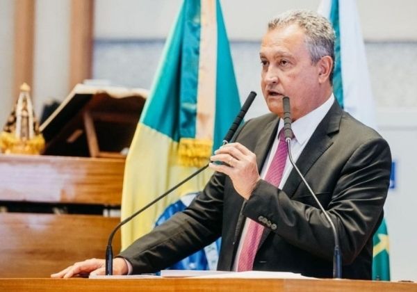 Tarifa zero não será implementada em 2026 e depende de estudos, diz Rui Costa