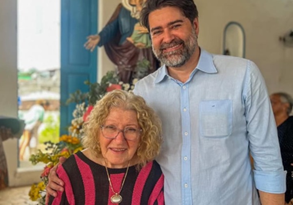 Filho de Maria Del Carmen será candidato a deputado estadual em 2026 no lugar da mãe