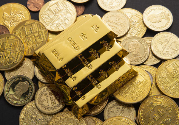 Ouro bate recorde e passa de US$ 4.100 pela primeira vez