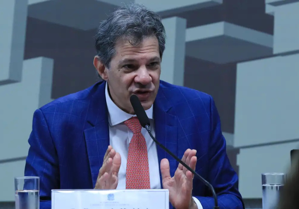 Haddad confirma reunião com Lula para tratar da LDO e metas fiscais de 2026