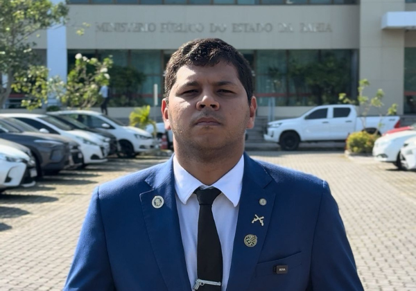 Deputado baiano pede demissão de professor da Uneb após desejar morte de Donald Trump