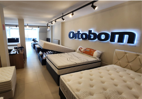 Ortobom inaugura loja em Vilas do Atlântico