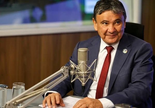 Governo não tem decisão tomada sobre tarifa zero e busca fonte de recursos, diz ministro