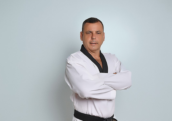 Baiano Átila Torres se torna o primeiro brasileiro a alcançar o 9º Dan pela Liga Nacional de Taekwondo