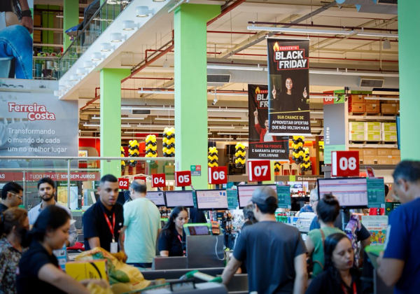Ferreira Costa antecipa Black Friday