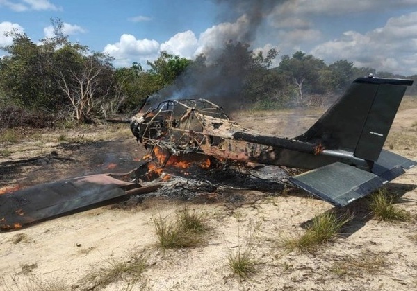 Governo Federal destrói aeronave usada pelo garimpo ilegal na Terra Indígena Yanomami
