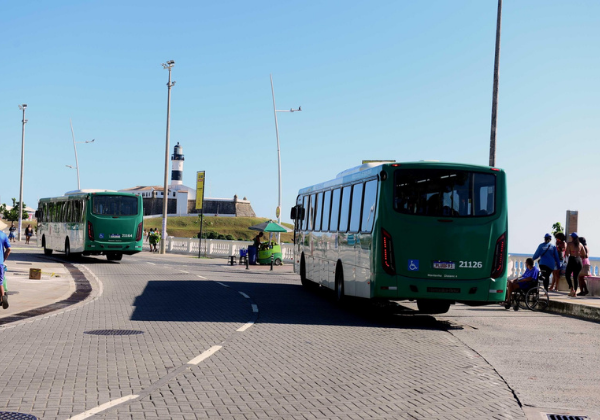Prefeitura reforça frota de ônibus aos fins de semana com Operação Praia