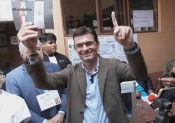 Rodrigo Paz é eleito presidente da Bolívia em meio à crise econômica