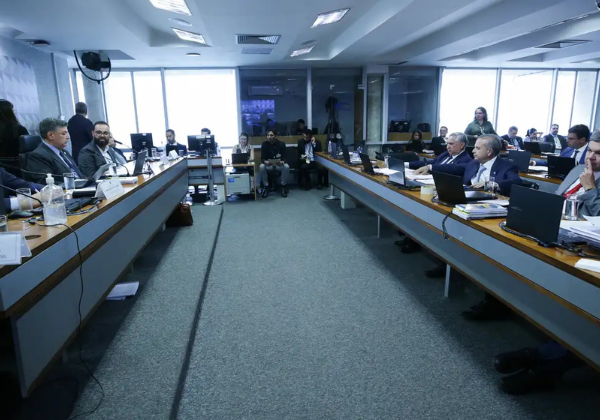 CPMI do INSS ouve ex-dirigentes de associação e conselho nesta segunda (20)