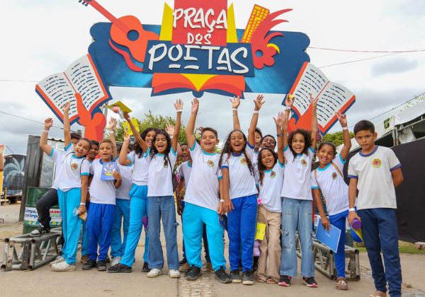 Poesia, música e saúde dão o tom no primeiro dia do Juá Literária, em Juazeiro-BA
