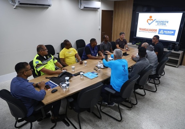 Corredores e representantes da Transalvador discutem prevenção contra atropelamento