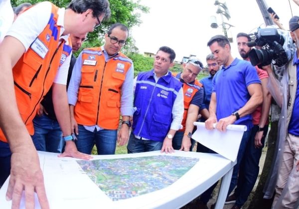 Frente fria se afasta, mas chuva e risco de deslizamentos continuam, diz diretor da Codesal