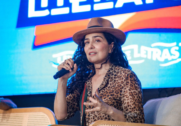 Letícia Sabatella, Targino Gondim e Jackson Costa movimentam Juazeiro no segundo dia do Juá Literária