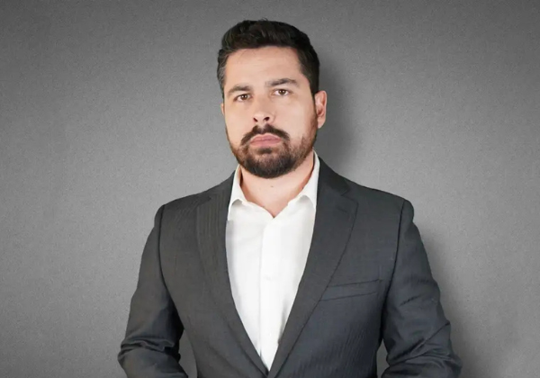 Moraes assina carta para intimar Paulo Figueiredo nos Estados Unidos