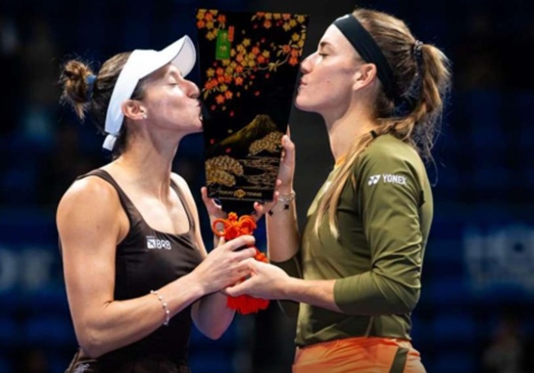 Luisa Stefani vence WTA 500 de Tóquio e leva 4º título na temporada
