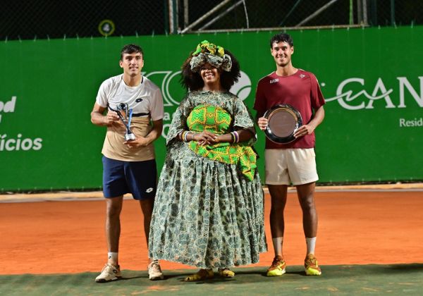 Roman Burruchaga é o campeão do Costa do Sauípe Open e os brasileiros Luis Guto Miguel e Eduardo Ribeiro vencem a disputa de duplas