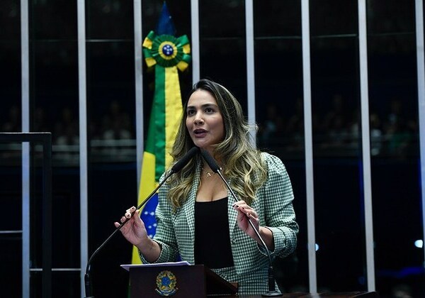 Senadora autora de PL que equipara misoginia ao crime de racismo é ameaçada de morte