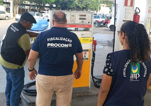 Operação flagra postos com bombas fraudadas no Recôncavo baiano