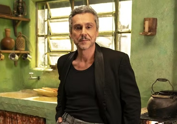 Alexandre Nero anuncia pausa na carreira após Vale Tudo: ‘Vou dar pane se continuar’