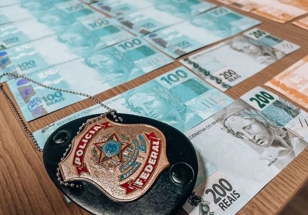 PF prende dupla com R$ 2 mil em cédulas falsas interceptadas nos Correios na Bahia