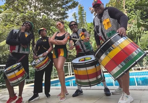 Cheiro de Amor prepara projeto com 4 canções inéditas