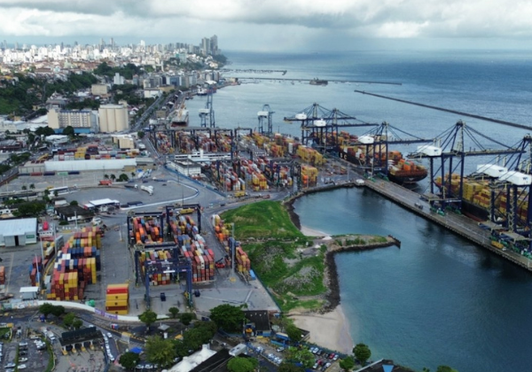 Portos baianos conquistam certificação internacional por uso de energia renovável