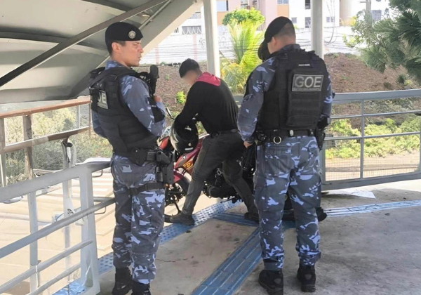 Notificações por motos flagradas em passarelas aumentam 200% em Salvador