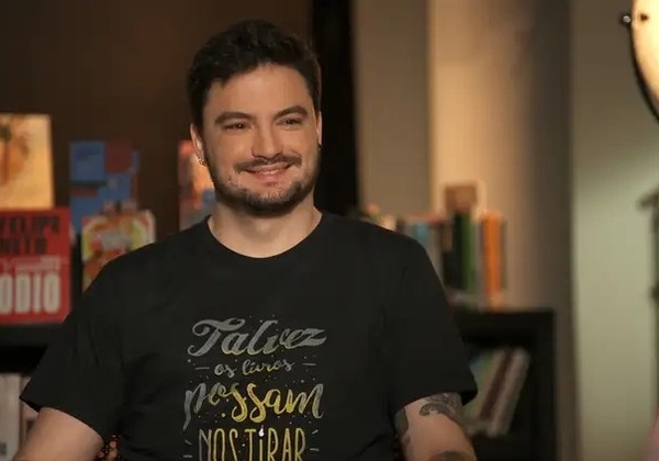 Justiça condena influenciador bolsonarista a pagar R$ 30 mil a Felipe Neto por ofensas