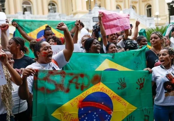 Vídeo do governo Lula contra ação no RJ diz que ‘é preciso mirar na cabeça, mas não de pessoas’