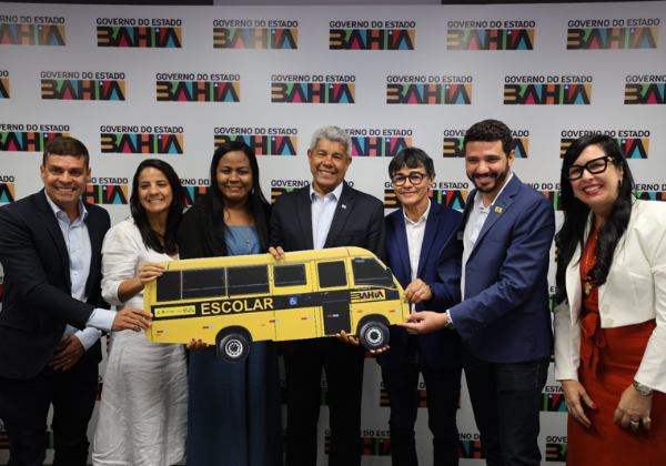 Governador anuncia R$ 60 milhões em investimentos para Jandaíra em encontro com o prefeito