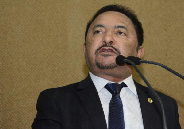 Deputado baiano critica proposta de homenagem ao governador do RJ: ‘temeroso’