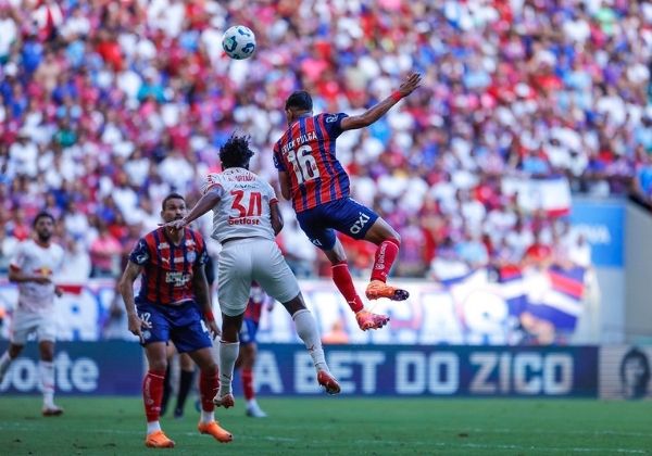 Bahia vence o Bragantino de virada e se mantém no G5 do Brasileirão