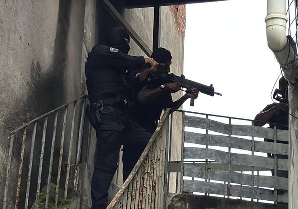Polícia deflagra operação para desmontar Comando Vermelho em Salvador e interior