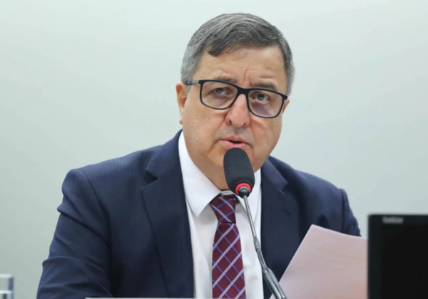 Autor de projeto que equipara facções a terroristas diz ter acolhido proposta de Lula sobre combate ao crime organizado