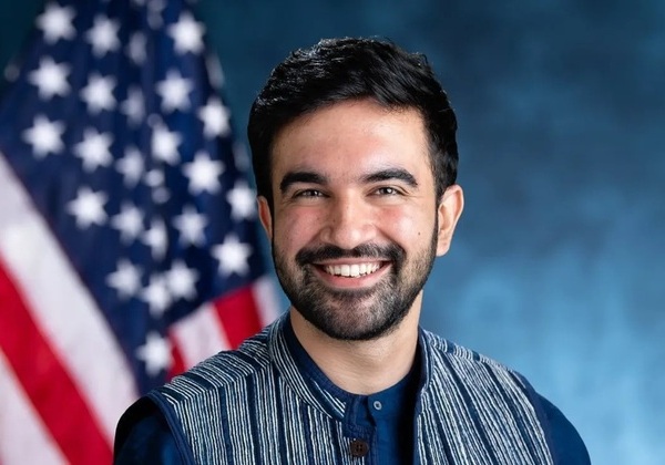 Nova York elege primeiro prefeito socialista e muçulmano na sua história e impõe derrota a Trump