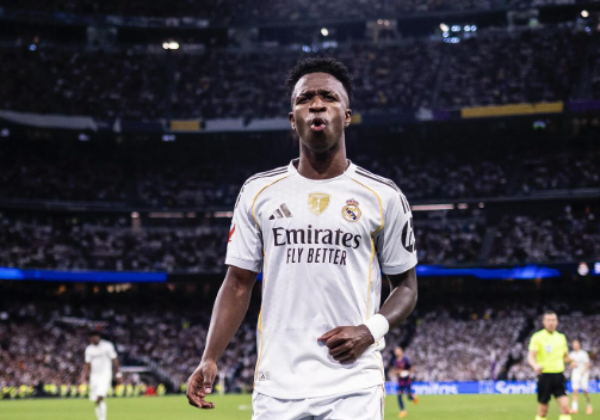 Após briga com Xabi Alonso, Real Madrid decide vender Vini Jr. em janeiro, diz jornal alemão