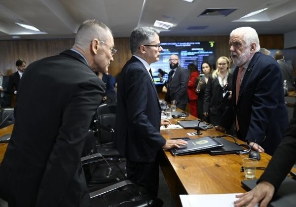 CPI do Crime Organizado quer ouvir líderes do PCC, diretor da Abin e presidente do Coaf