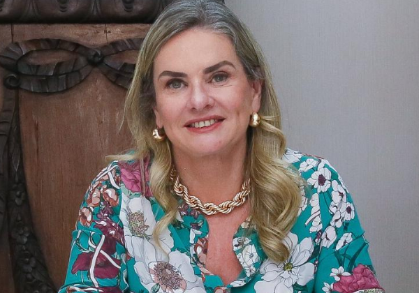 Presidente da Alba segue internada na Semi-UTI e apresenta melhora no quadro clínico