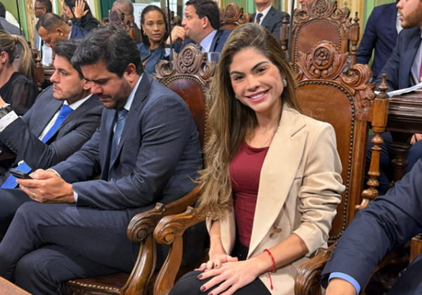 Quase 10 anos após prometer cemitério público, Marcelle propõe enterro de pets em jazigos