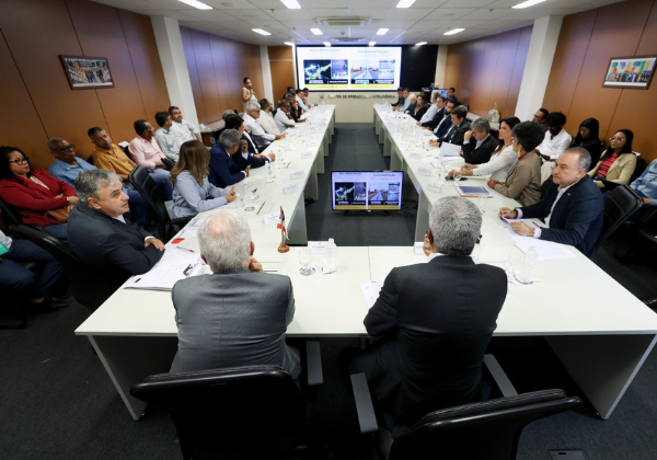 Jerônimo Rodrigues autoriza reforma e ampliação do Hospital Municipal de Jeremoabo