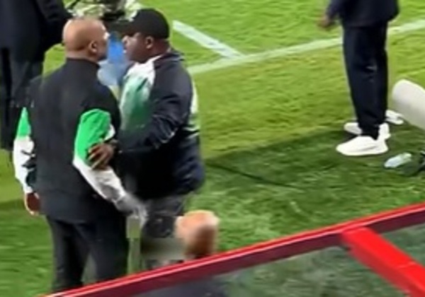 Técnico da Nigéria acusa rival congolês de fazer ‘vudu’ em jogo decisivo