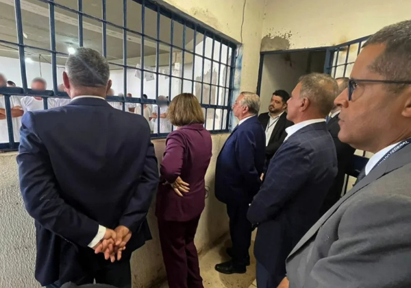 Relatório elaborado por senadores aponta falhas e diz que Papuda é inadequada para receber Bolsonaro