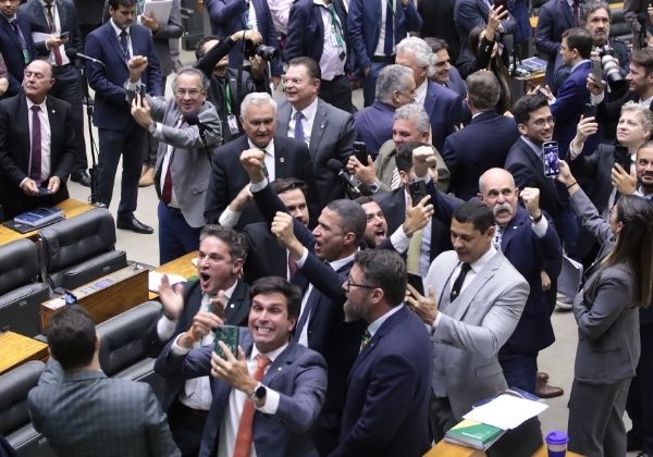 Veja como votou cada deputado da Bahia na aprovação do PL Antifacção